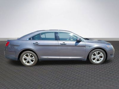 2014 Ford Taurus - Photo 4
