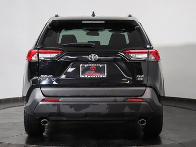 2025 Toyota RAV4 - Photo 4