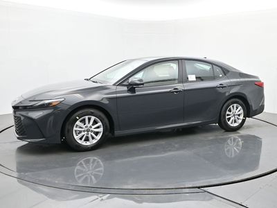 2026 Toyota Camry - Photo 2
