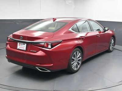 2019 Lexus ES 350 Sedan - Photo 4