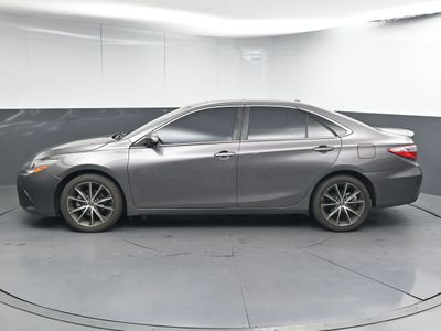 2015 Toyota Camry XLE Sedan - Photo 7