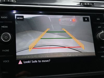 2018 Volkswagen Tiguan 2.0T SEL SUV - Photo 12