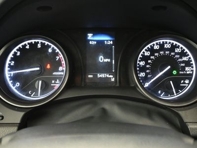 2024 Toyota Camry SE Sedan — photo 9 view