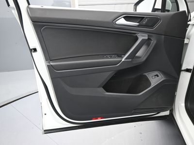 2018 Volkswagen Tiguan 2.0T SEL SUV - Photo 15