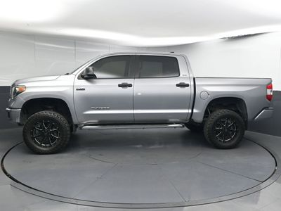 2020 Toyota Tundra SR5 5.7L V8 Truck CrewMax — photo 7 view