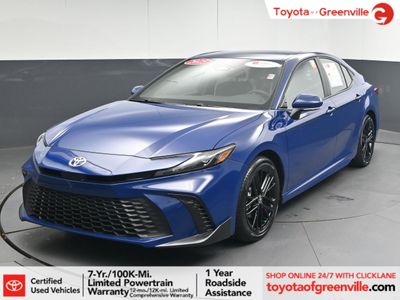 2025 Toyota Camry SE Sedan — front three-quarter view