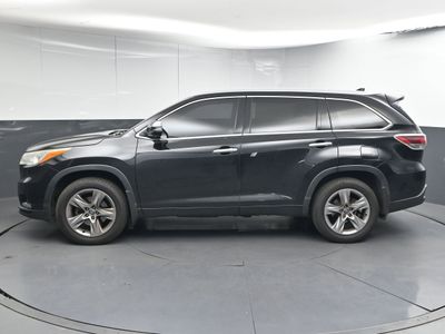 2016 Toyota Highlander Limited V6 SUV — photo 7 view