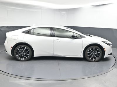 2024 Toyota Prius Prime XSE Hatchback - Photo 8