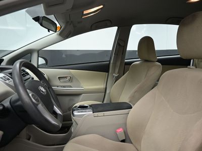 2012 Toyota Prius v Two Wagon - Photo 13
