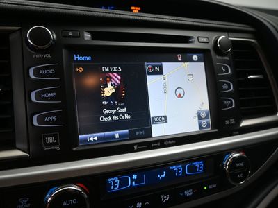 2016 Toyota Highlander Limited V6 SUV — photo 11 view
