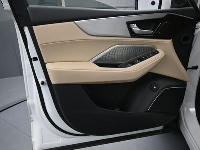 2022 Acura MDX SH-AWD with Technology Package SUV - Photo 14