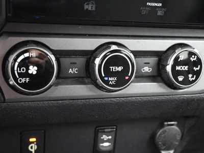 2017 Toyota Tacoma TRD Sport V6 Truck Double Cab - Photo 13