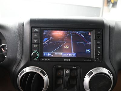 2012 Jeep Wrangler Unlimited Sahara SUV - Photo 12