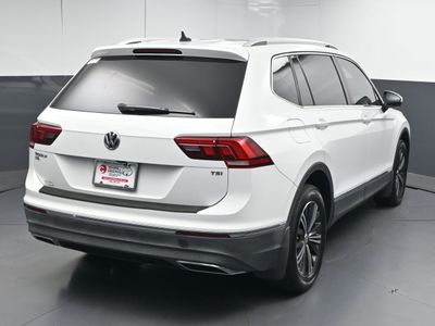 2018 Volkswagen Tiguan 2.0T SEL SUV - Photo 6