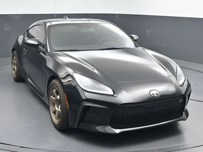 2022 Toyota GR86 Base Coupe — front three-quarter view