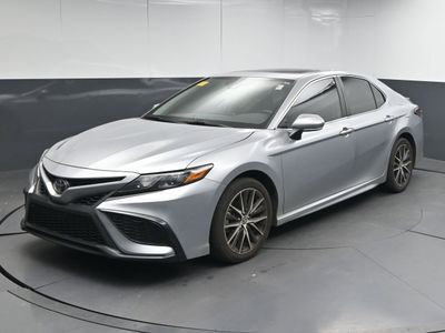 2024 Toyota Camry SE Sedan - Photo 2