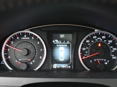 2015 Toyota Camry XLE Sedan - Photo 9