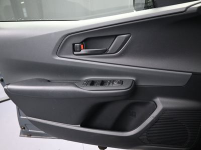 2025 Toyota Prius LE Hatchback — photo 15 view