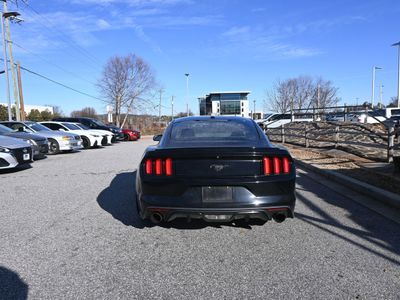 2017 Ford Mustang Coupe - Photo 7