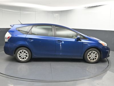 2012 Toyota Prius v Two Wagon - Photo 8