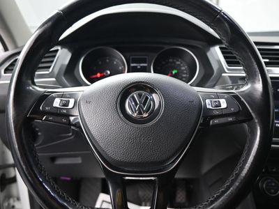 2018 Volkswagen Tiguan 2.0T SEL SUV - Photo 10