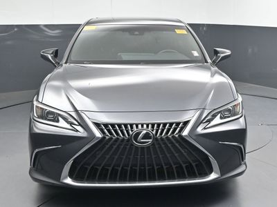 2022 Lexus ES 350 Sedan - Photo 3
