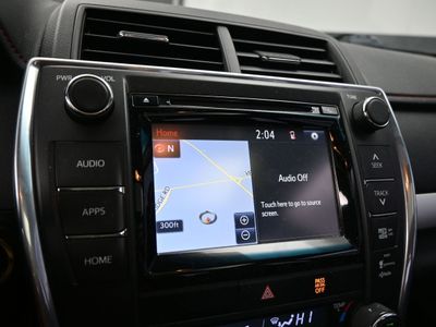 2015 Toyota Camry XLE Sedan - Photo 11