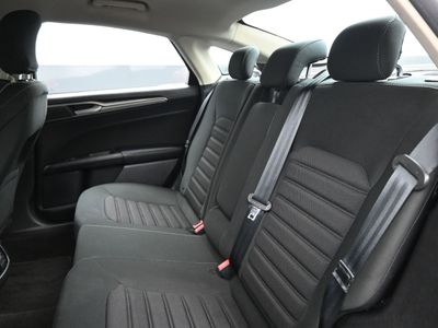 2019 Ford Fusion Hybrid SE Sedan - Photo 15