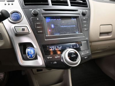 2012 Toyota Prius v Two Wagon - Photo 10