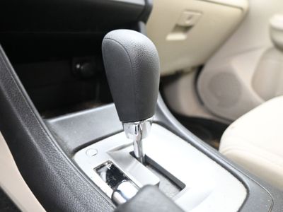 2013 Subaru XV Crosstrek 2.0i Premium w/Moonroof SUV - Photo 12