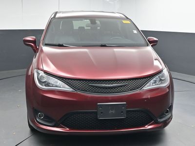 2018 Chrysler Pacifica Touring Plus Van - Photo 3