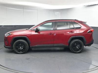 2020 Toyota RAV4 LE SUV — photo 7 view