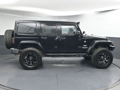 2012 Jeep Wrangler Unlimited Sahara SUV - Photo 8