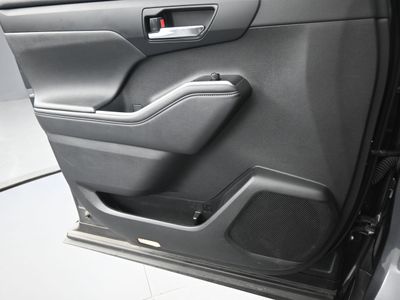 2024 Toyota Highlander XLE SUV - Photo 15