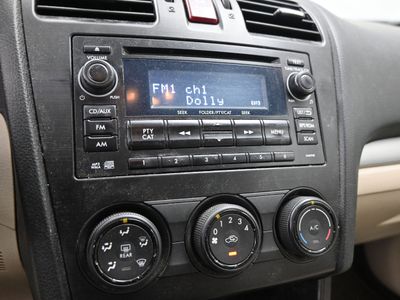 2013 Subaru XV Crosstrek 2.0i Premium w/Moonroof SUV - Photo 11