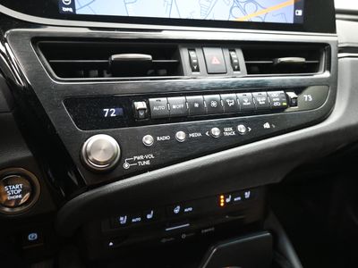 2022 Lexus ES 350 Sedan - Photo 13