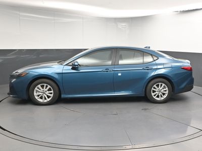 2025 Toyota Camry LE Sedan — photo 7 view