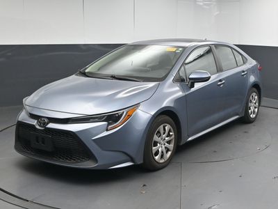 2020 Toyota Corolla LE Sedan - Photo 2