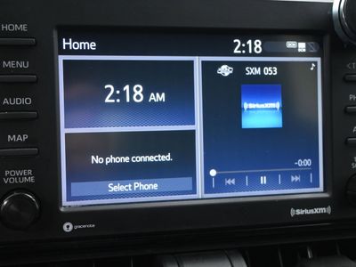 2020 Toyota RAV4 LE SUV — photo 11 view
