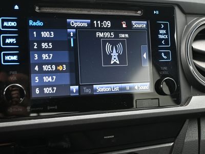 2017 Toyota Tacoma TRD Sport V6 Truck Double Cab - Photo 11