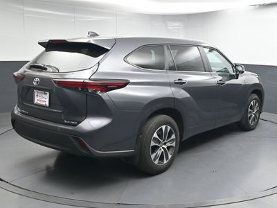 2024 Toyota Highlander XLE SUV - Photo 5