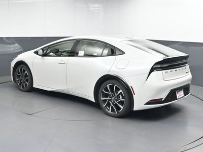 2024 Toyota Prius Prime XSE Hatchback - Photo 4