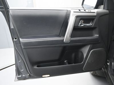 2024 Toyota 4Runner SR5 SUV — photo 15 view