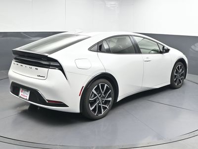 2024 Toyota Prius Prime XSE Hatchback - Photo 5