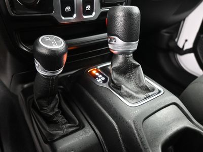 2021 Jeep Wrangler Sport SUV - Photo 14