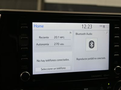 2022 Toyota Highlander LE SUV — photo 11 view