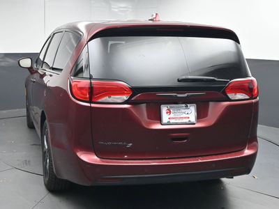 2018 Chrysler Pacifica Touring Plus Van - Photo 6