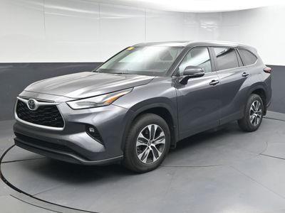 2024 Toyota Highlander XLE SUV - Photo 1