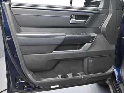 2024 Toyota Tundra Platinum Truck CrewMax — photo 15 view