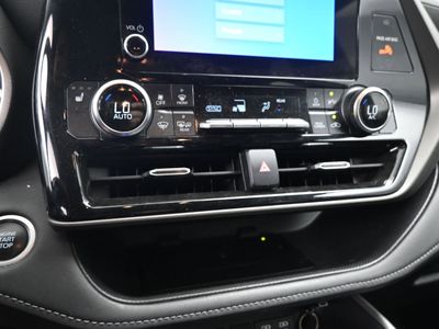 2024 Toyota Highlander XLE SUV - Photo 13